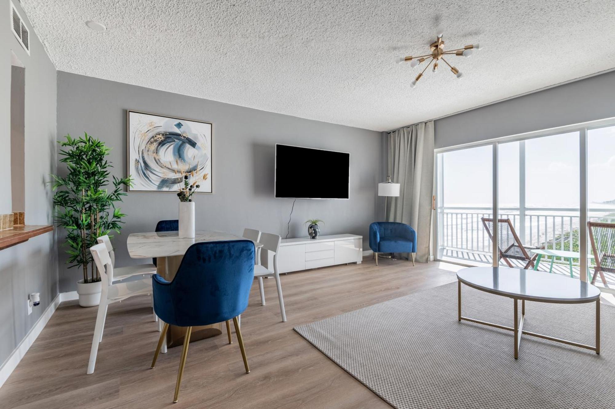 Oceanfront Beach House, Satellite Beach Exteriör bild