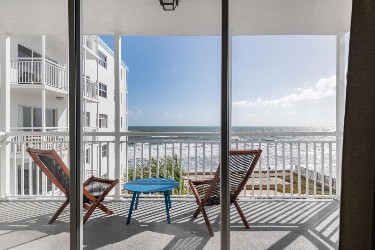 Oceanfront Beach House, Satellite Beach Exteriör bild