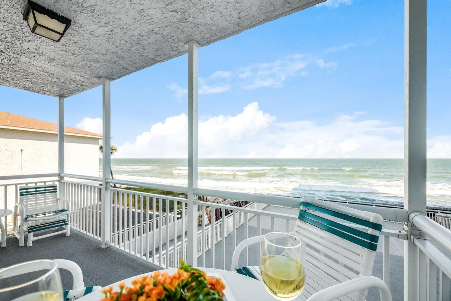 Oceanfront Beach House, Satellite Beach Exteriör bild