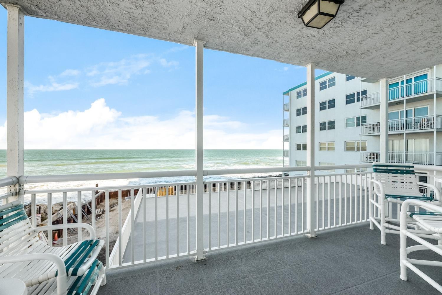 Oceanfront Beach House, Satellite Beach Exteriör bild